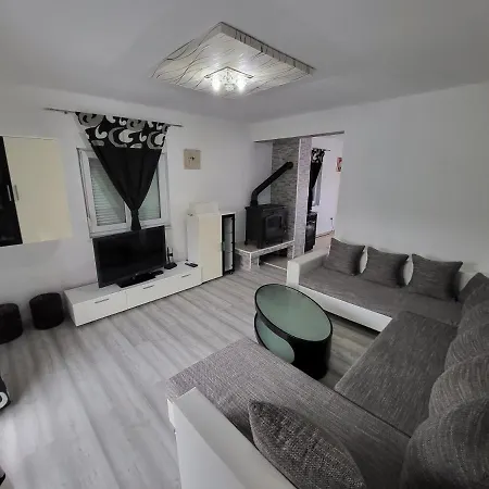 Apartment Melani
